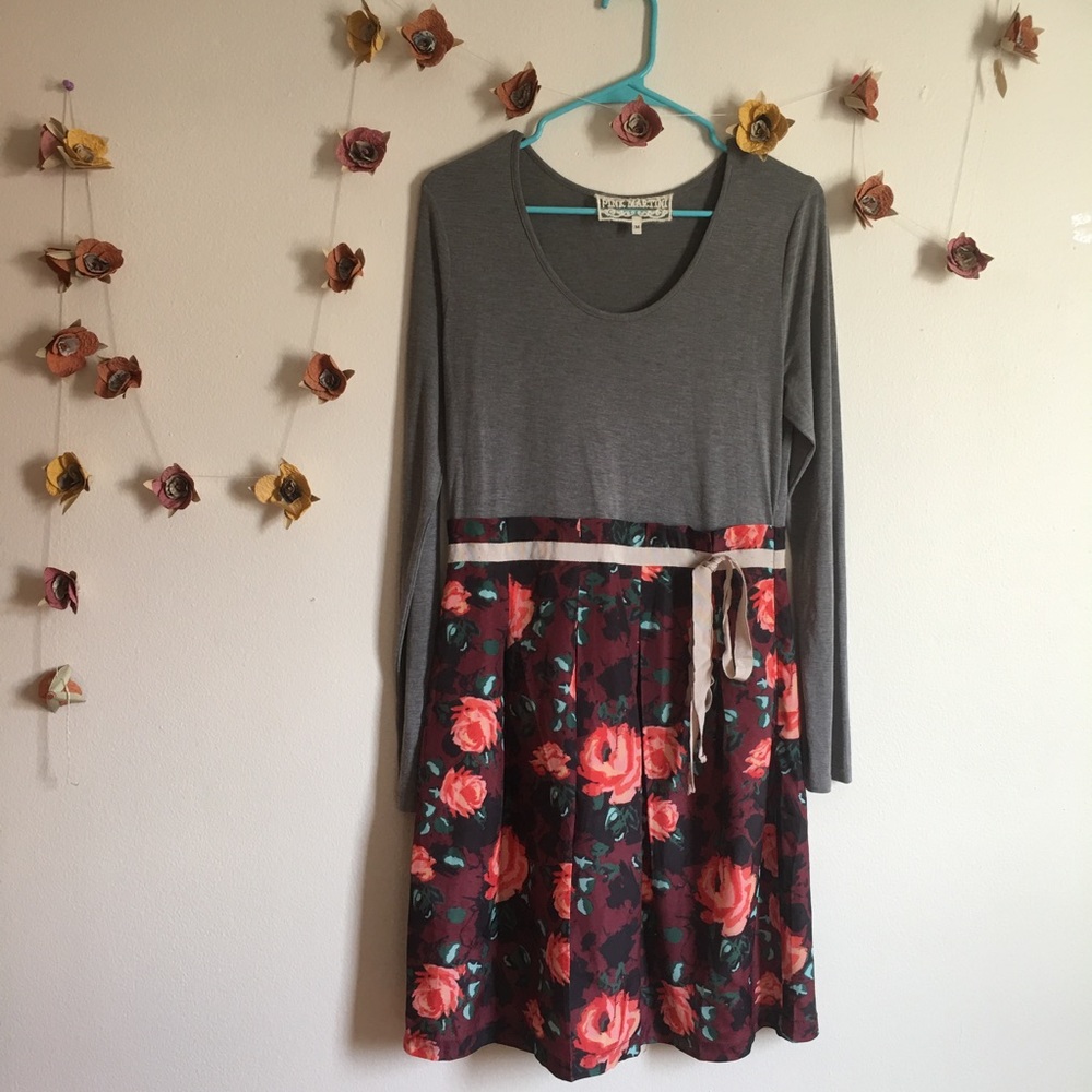 Long Sleeve Floral dress 🌸